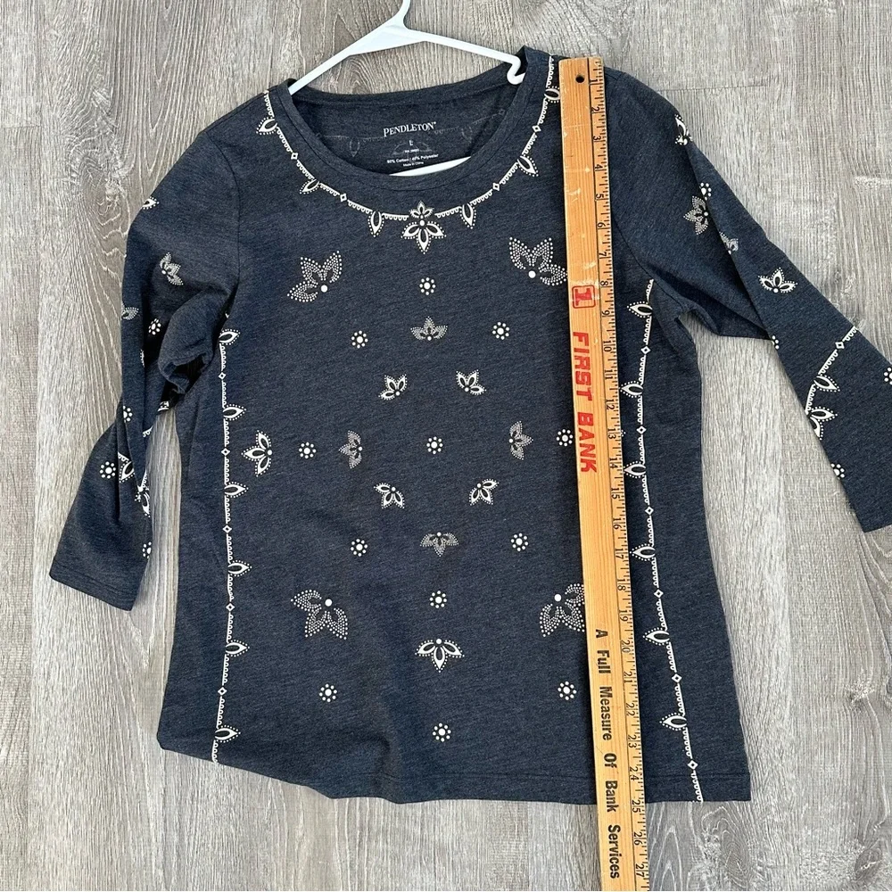 Pendleton Gray Boxy Top with‎ Three-Quarter Sleeves and Floral Embellishments